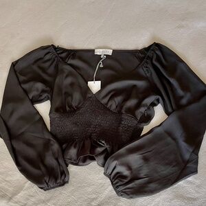 NWT Black Long Sleeve Cropped Blouse (S)